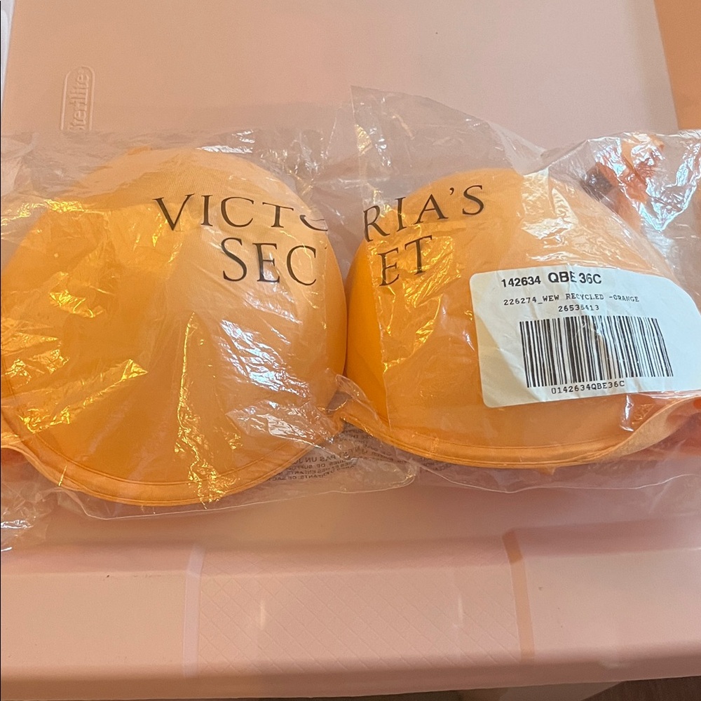 VICTORIA SECRET PINK BRA
